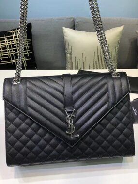 Vintage Lady YsL Envelope Chain Bag